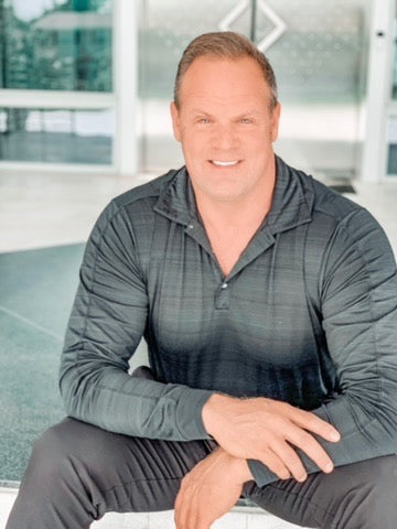 Jeramy Freeman IFBB, Coach, wellness expert and achievement specialist. Jeramy